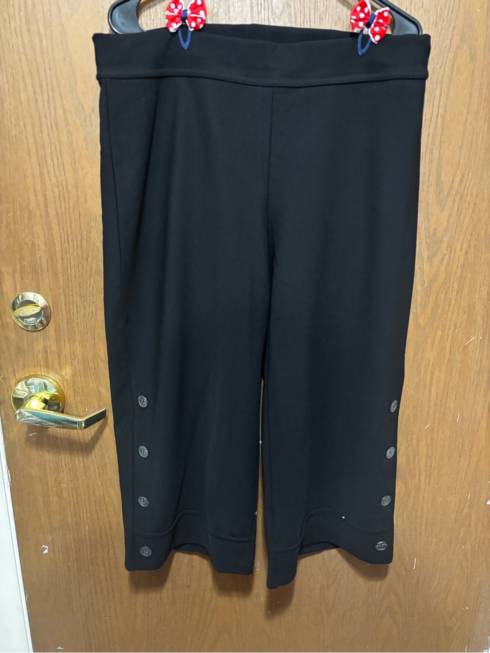 Women's Black Wide-Leg Pull-On Crop Pants with Side Button Detail